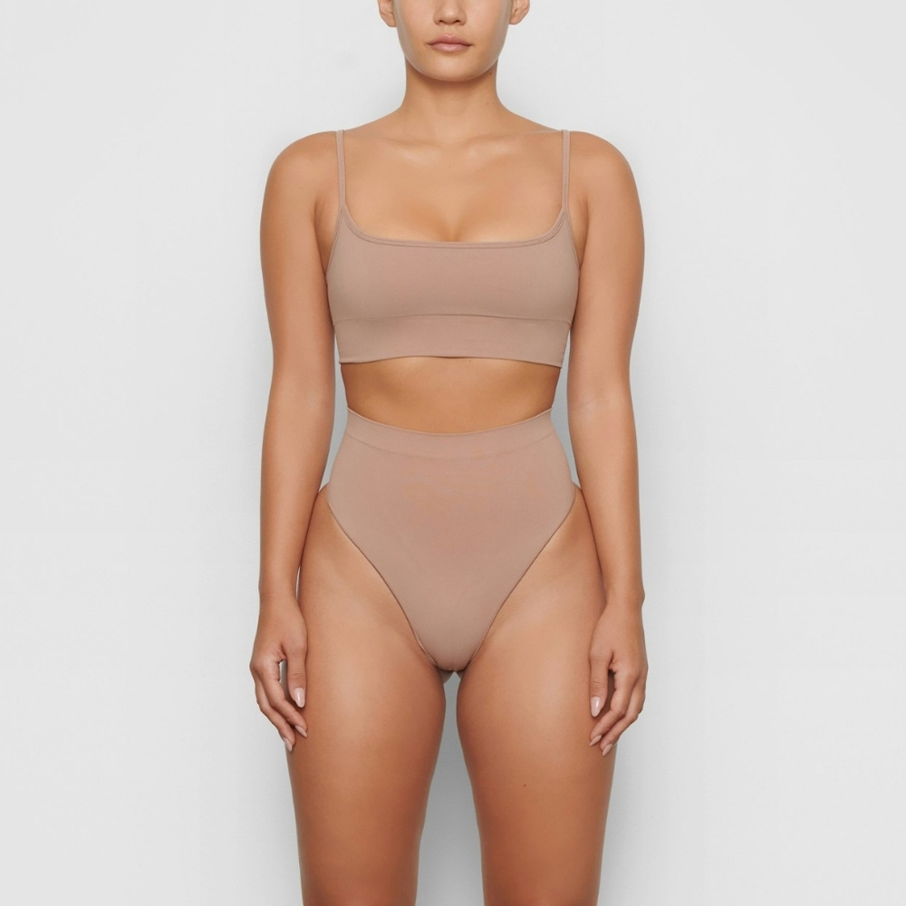 Skims Seamless Sculpt Mid Waist Thong